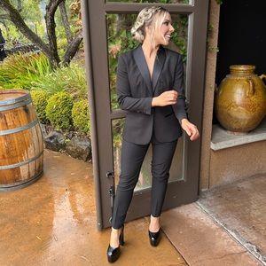 Suit Shop Women’s Suit